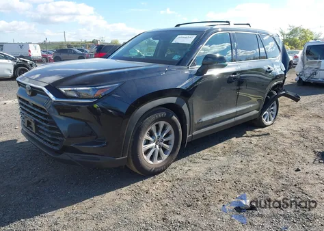 2025 Toyota Grand Highlander Xle z USA, uszkodzony, nr VIN 5TDAAAA56SS030380